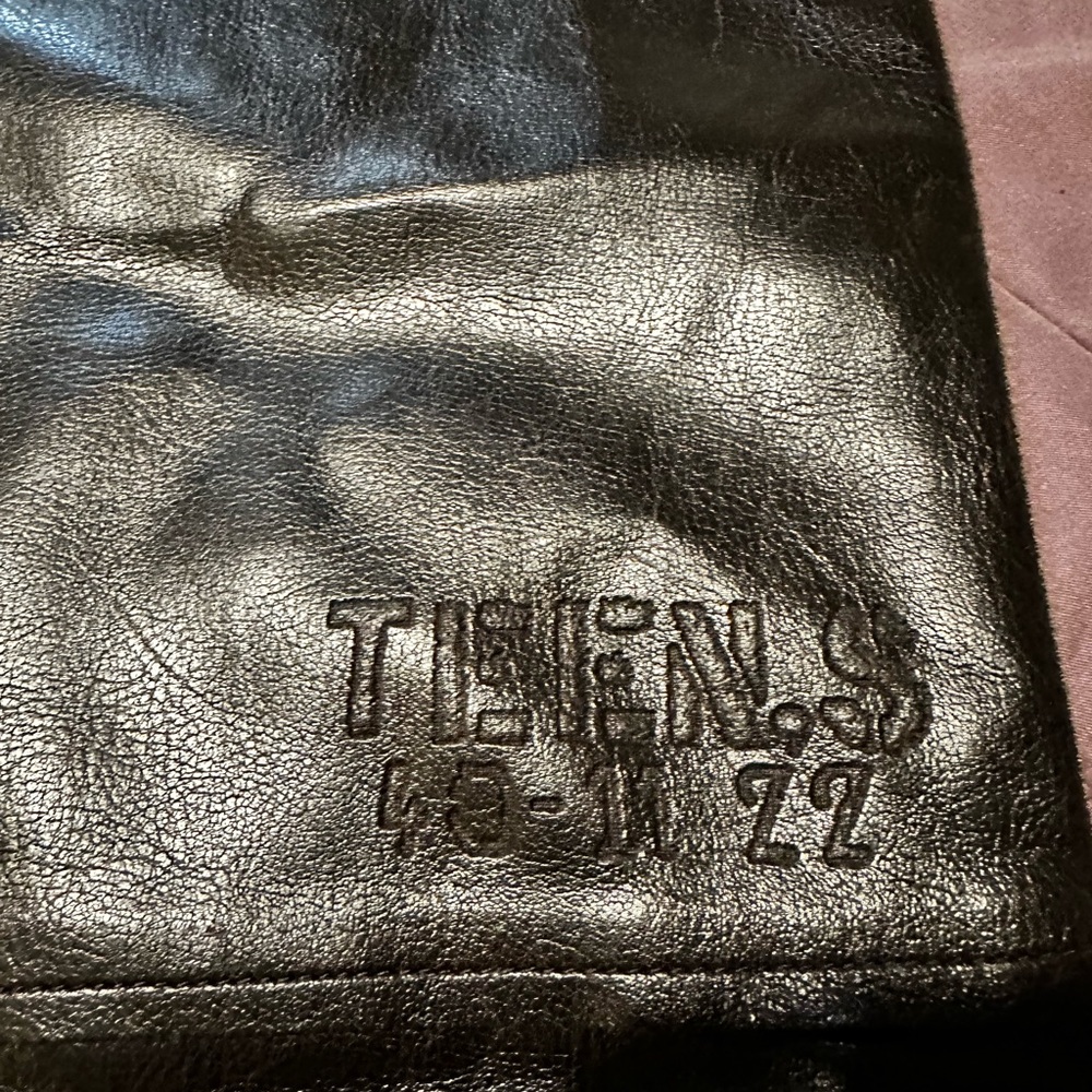 Pants - Picture 2 of 10